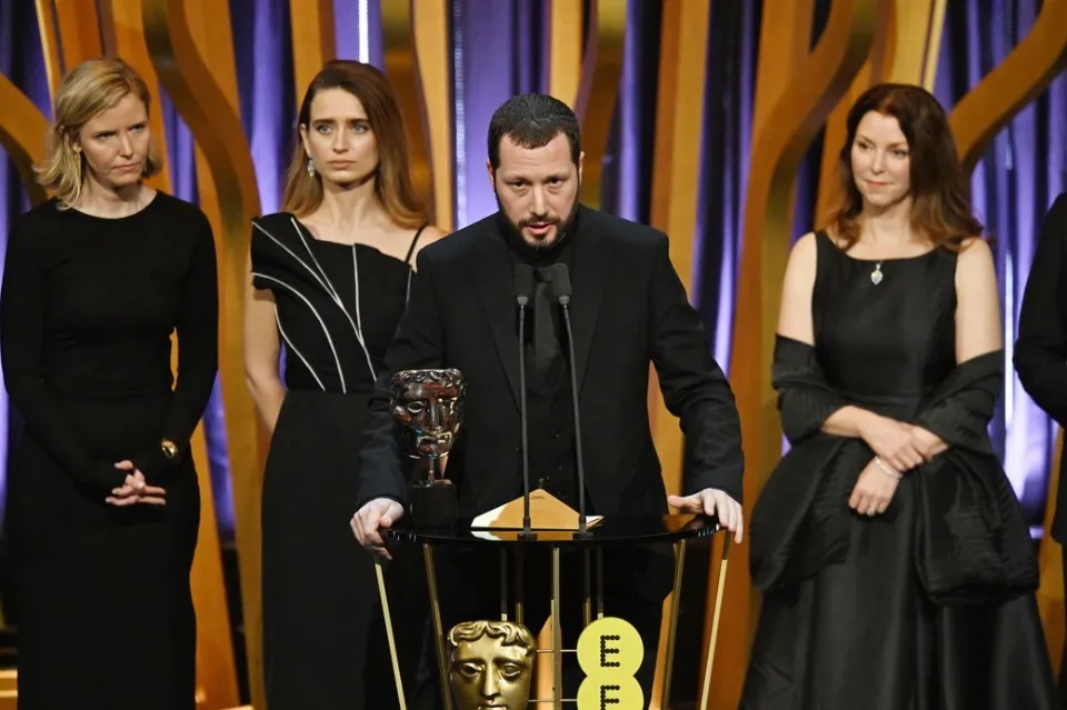 Мстислав Чернов отримує премію BAFTA за 20 днів у Маріуполі як найкращий документальний фільм, Лон
