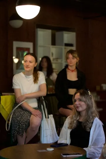 Лекції про схід