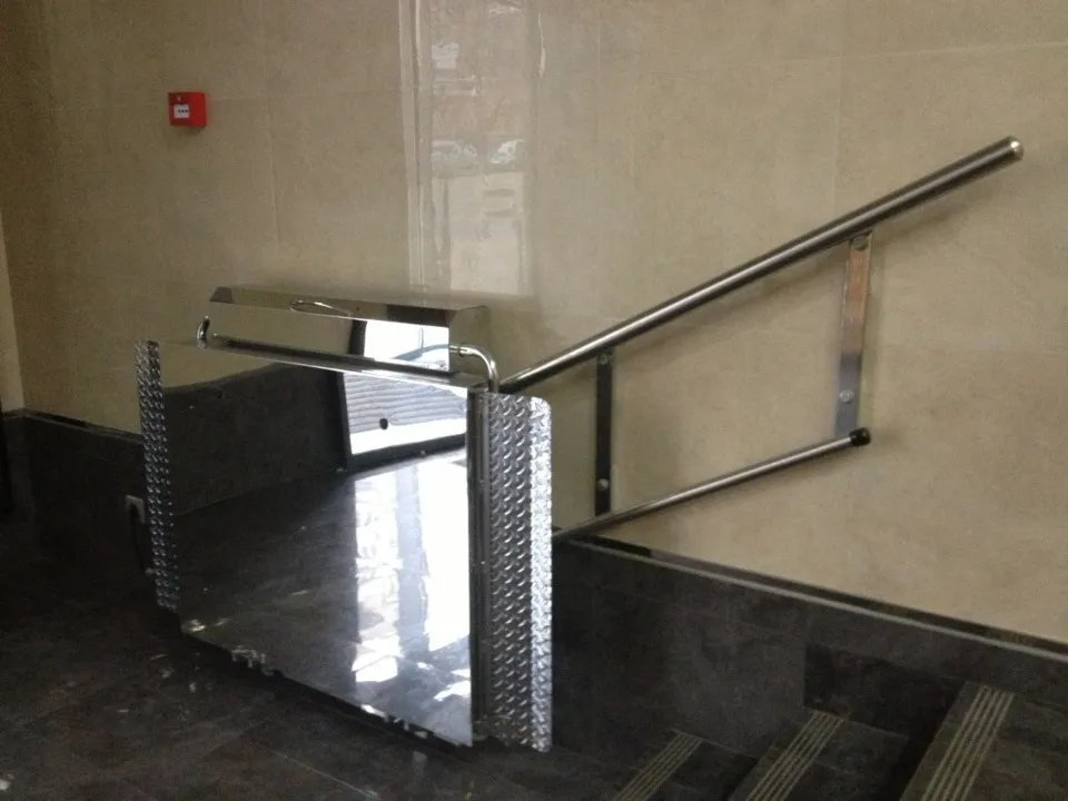 підйомник для людей з обмеженими можливостями