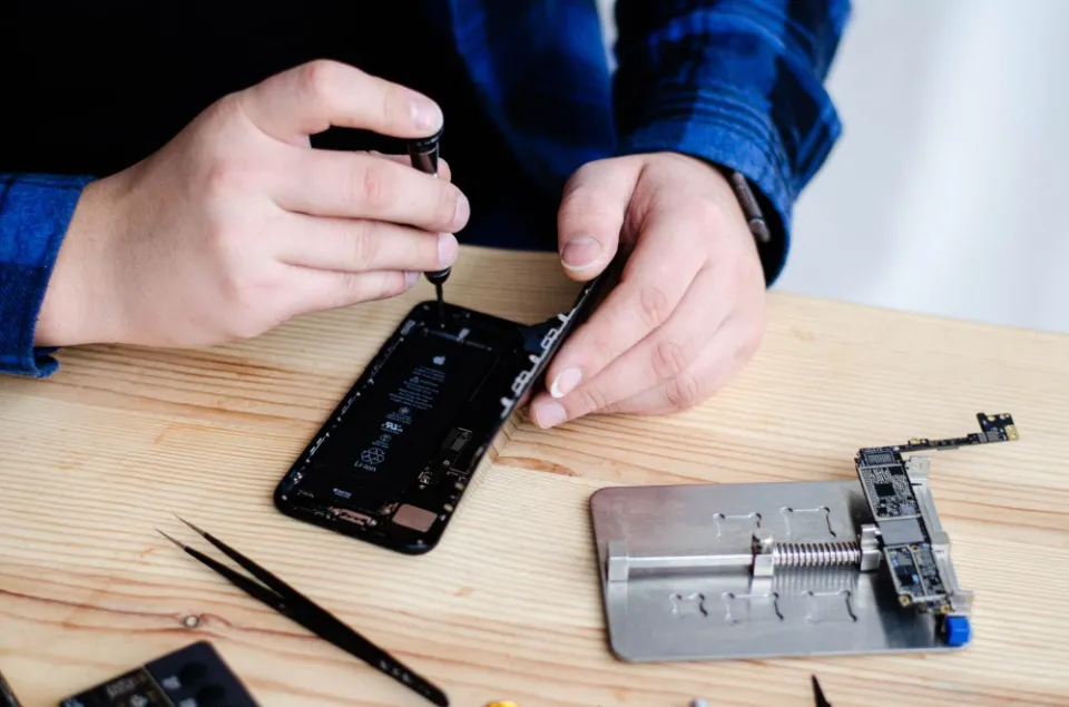 ремонт iPhone 14 Pro Max