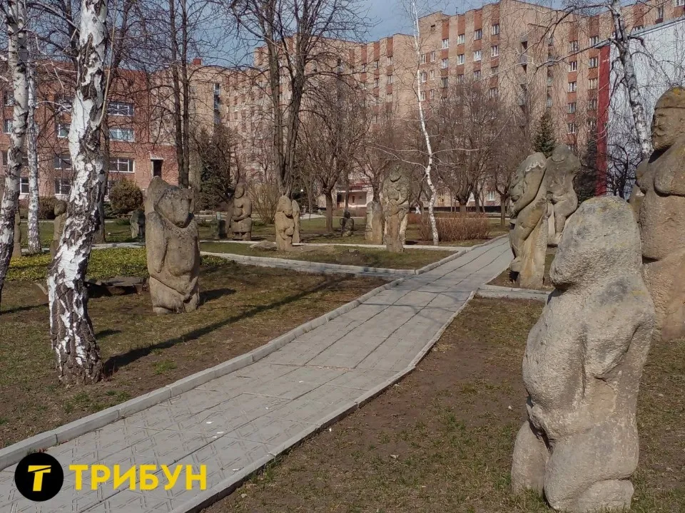 Половецькі баби, Луганськ