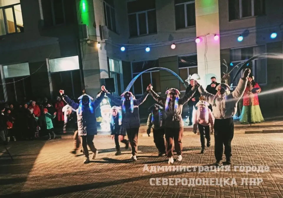 новорічні прикраси в Сєвєродонецьку