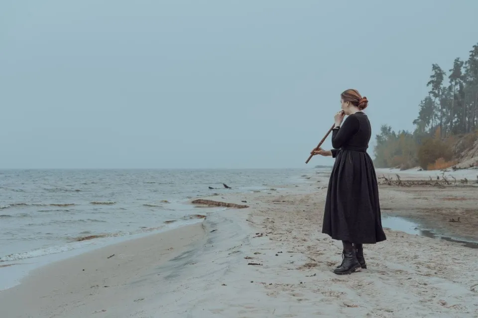 Гра на теленці. Фото з архіву Марини Лютої