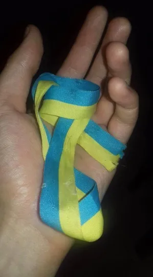 Стрічка з Майдану у Луганську, яка залишилася у Марини Лютої