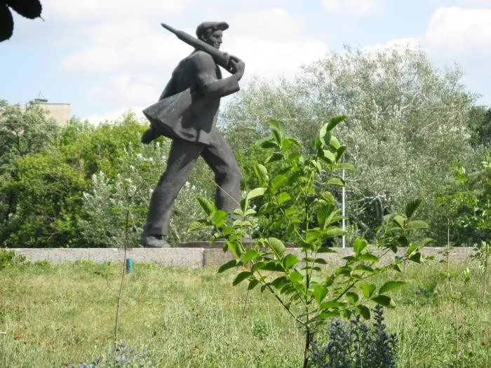 Пам'ятник Стаханову в Кадіївці