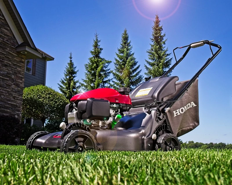 газонокосилка