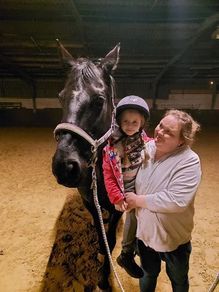 Дочка Надії у Мелані