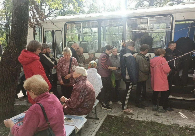 В Сєвєродонецьку голосують в автобусах