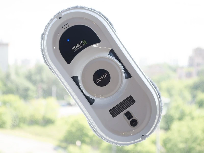 Робот-мойщик окон