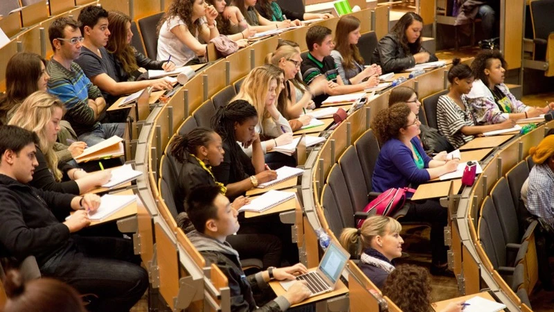 Безкоштовна вища освіта в Європі