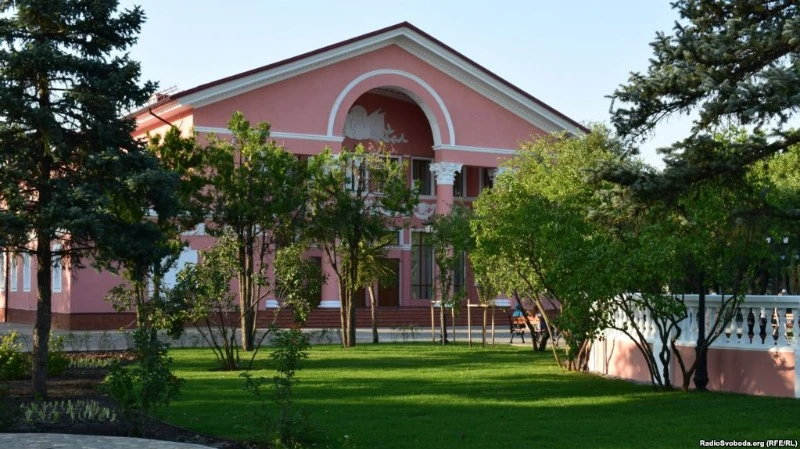 Луганський обласний академічний український музично-драматичний театр