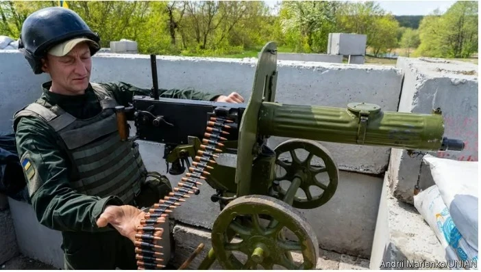 Old weapons used by the Ukrainian army